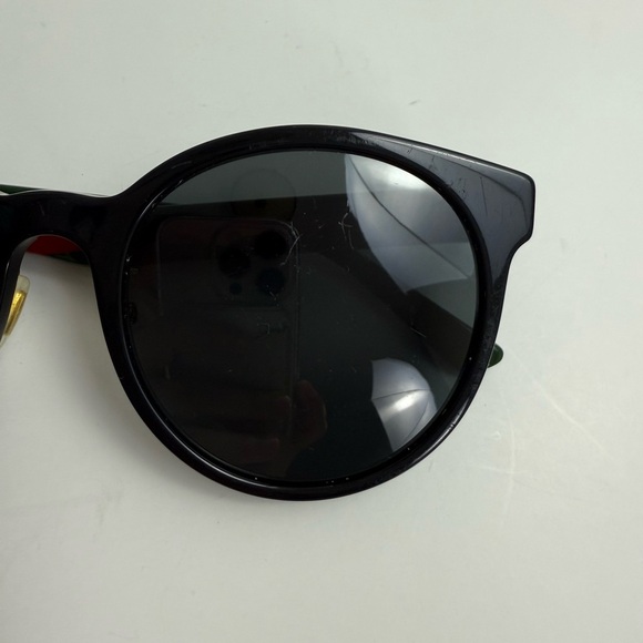 Gucci Stylish Black Round Sunglasses GG0416Sk - Picture 3 of 9